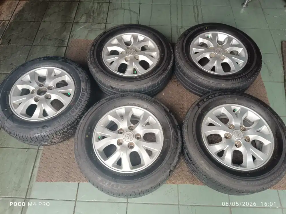 Velg innova V r15 pcd 5x114 + Ban 205/65r15