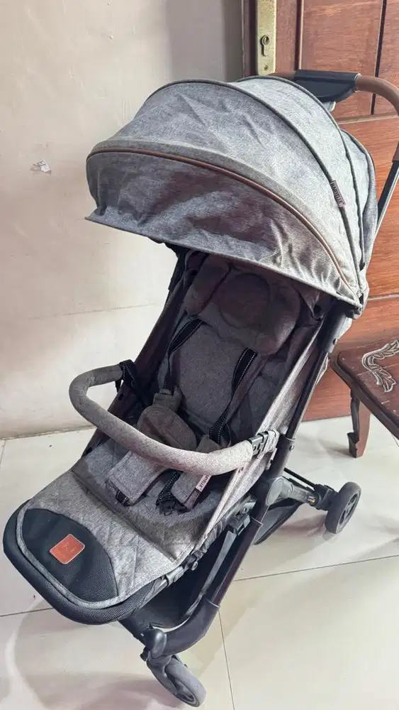 Preloved Stroller Baby Elle