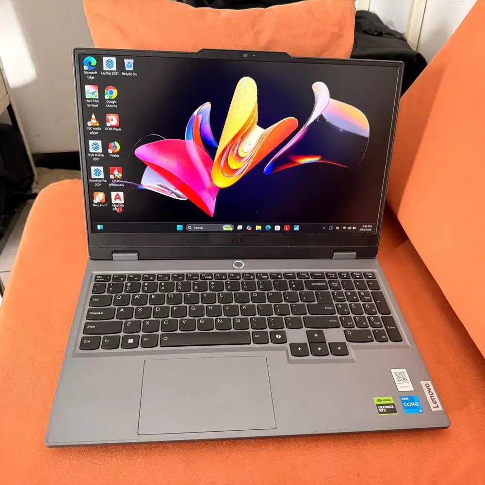 Laptop Gaming LOQ 15IAX9 Core i5 gen 12 RTX 3050 6 gb