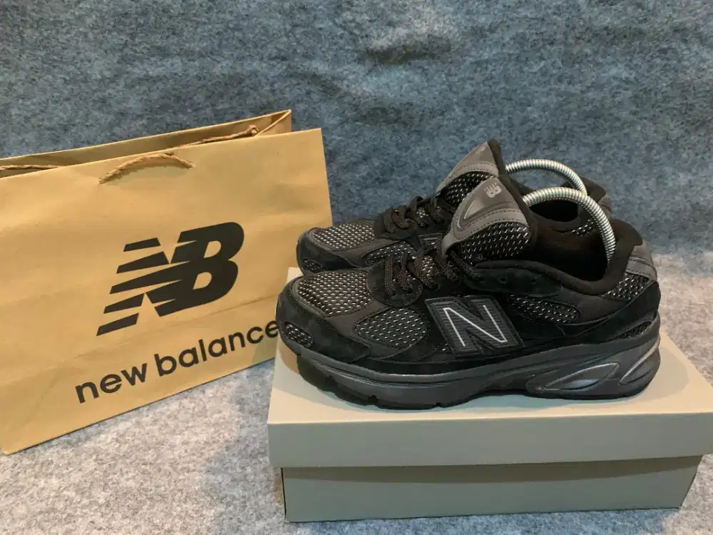 NEW BALANCE 2010