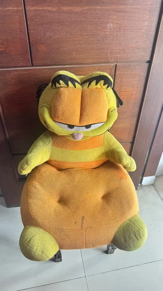 Boneka Garfield