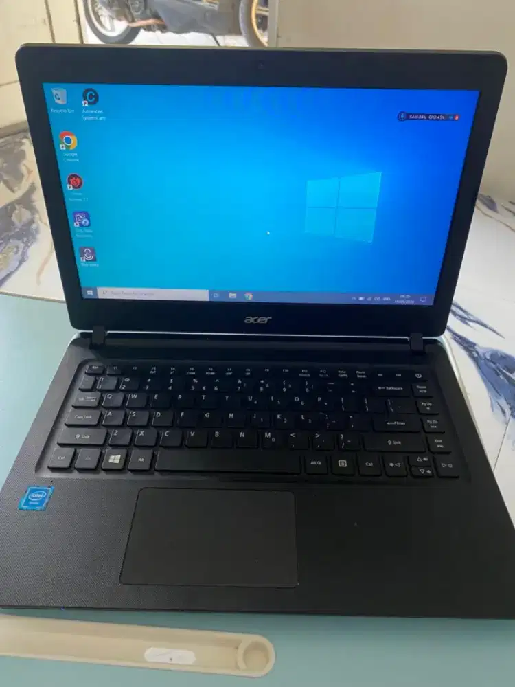 Laptop acer mulus seri ES1-432