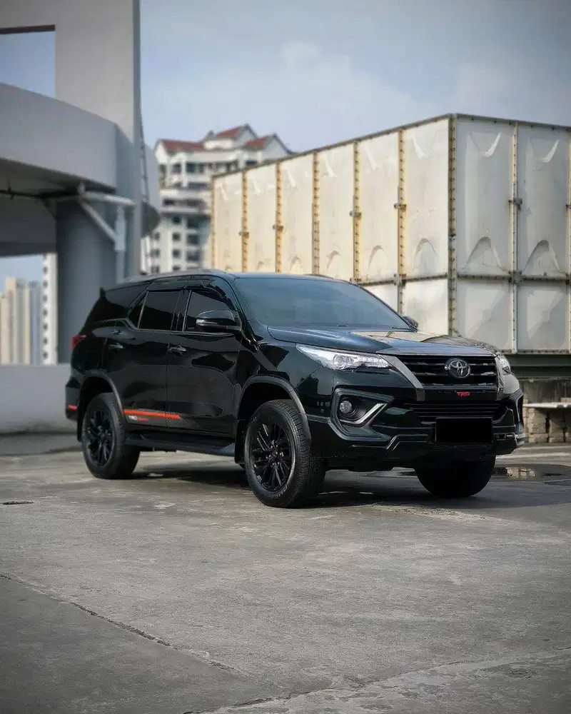 TOYOTA FORTUNER VRZ TRD DIESEL AT 2019 TERAWAT & SIAP PAKAI