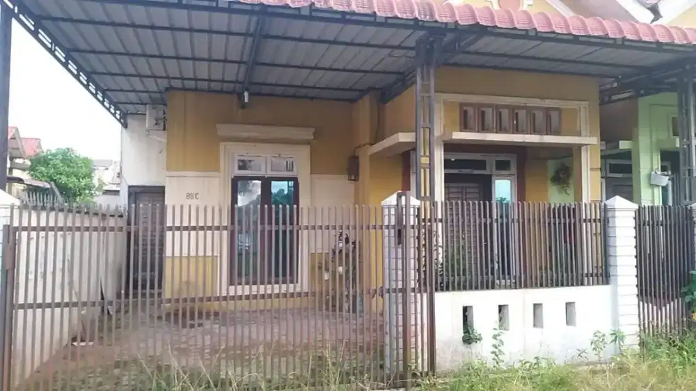 Dijual Cepat,, Rumah Lokasi Strategis