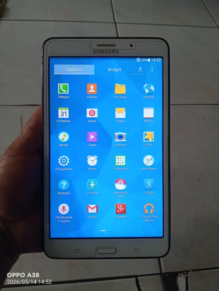 Jual butuh tb Samsung 4 kondisi normal lcd masih ori minus pemakaian