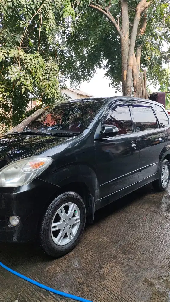 Daihatsu Xenia 2010 Bensin