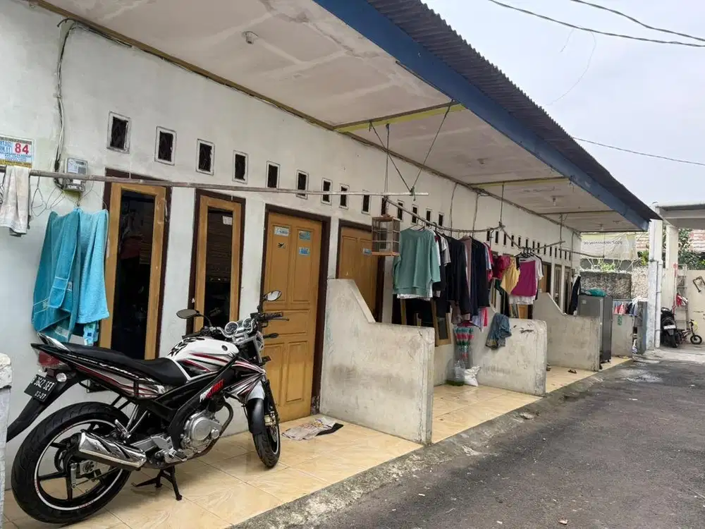DIJUAL KONTRAKAN PETAKAN 4 PINTU