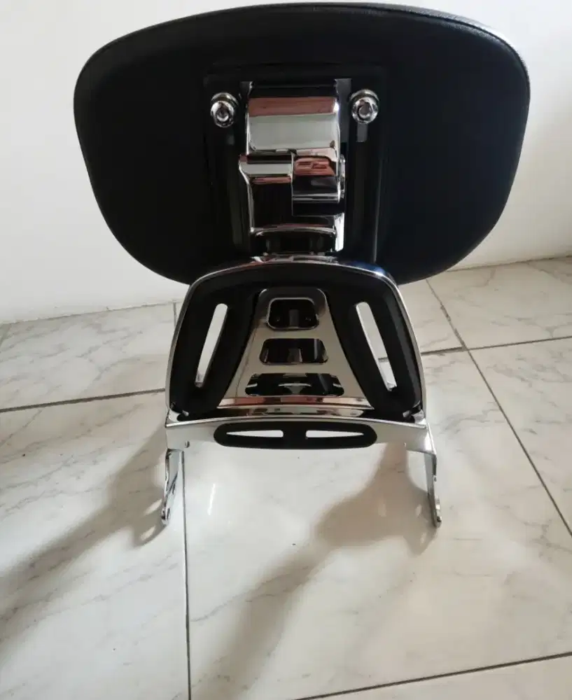 Backrest Kuryakyn / Sissy Bar harley Davidson