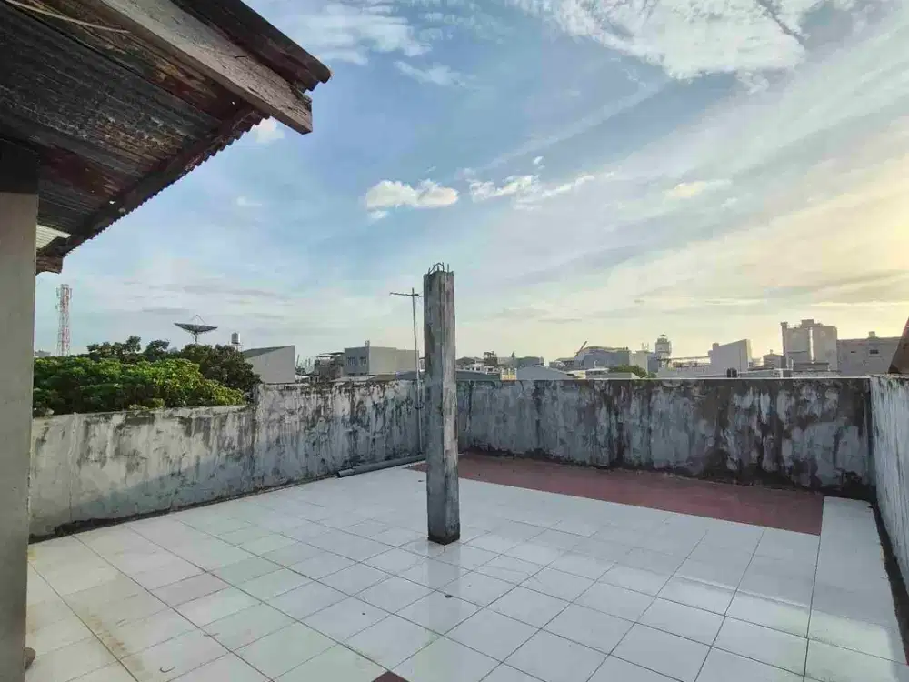 RUKO SARAPPO 3,5 LANTAI. TIPE 188. LUAS 66M². 4 KAMAR TIDUR