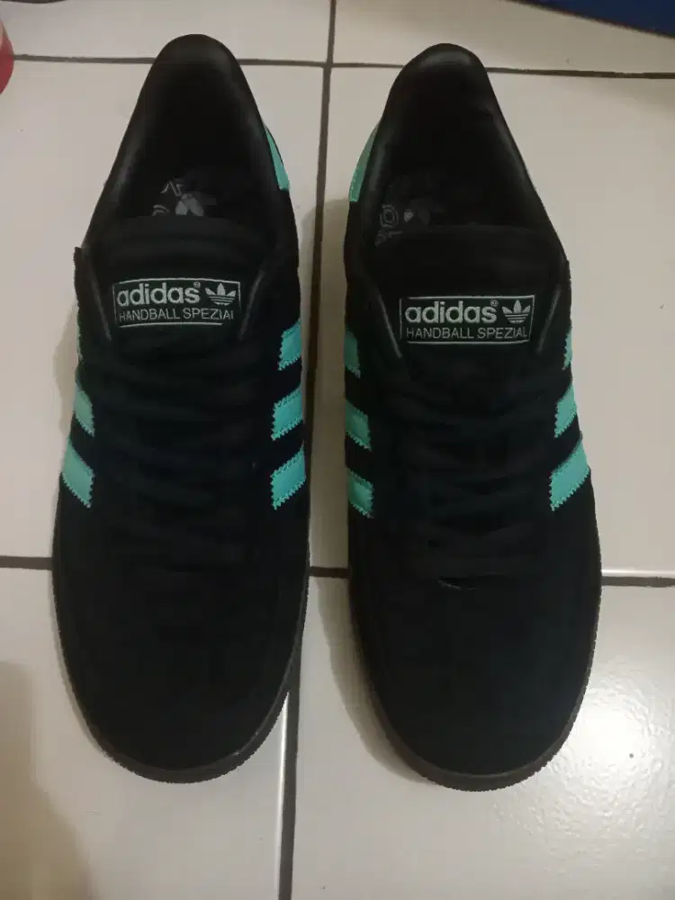 Jual jujur nih Sepatu Adidas Spezial KW Premium baru dipake sekali