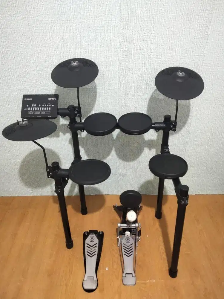 Drum electric yamaha dtx 452 like new barter tt
