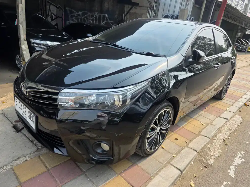 ALTIS V AT MATIC 2016