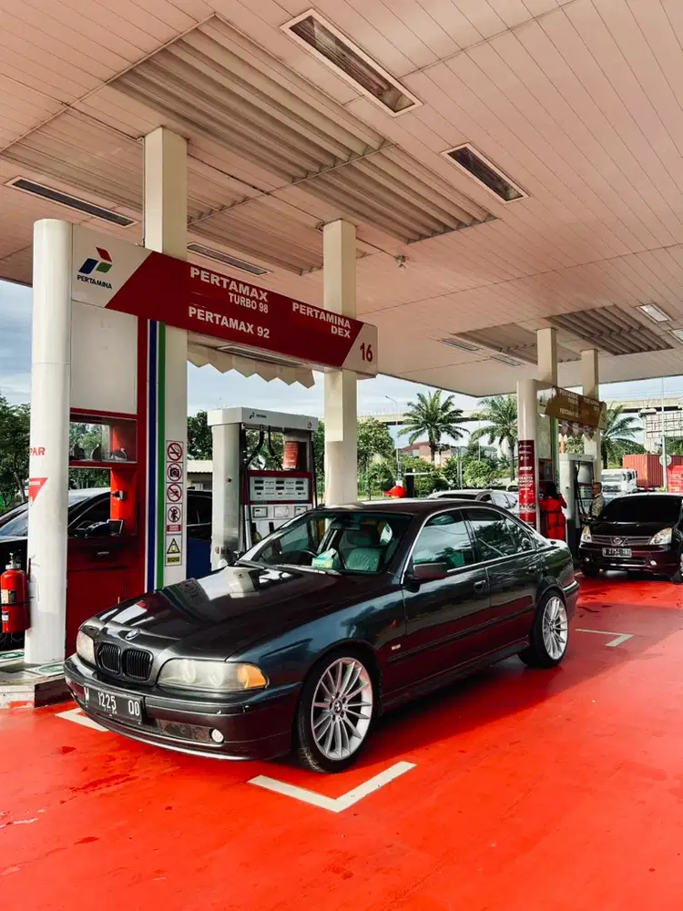 BMW 528i 1997 Bensin