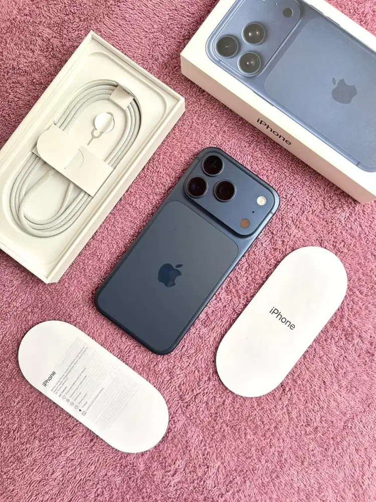 iPhone 17 Pro 256Gb Blue iBox
