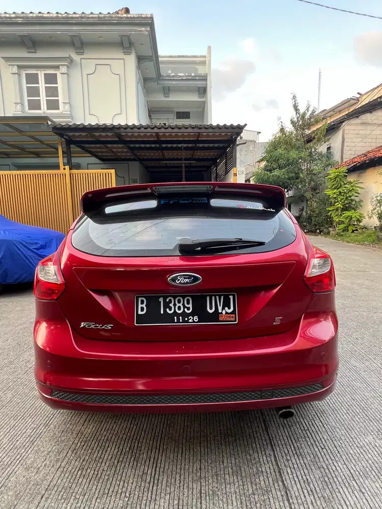 Ford Focus 2013 Listrik