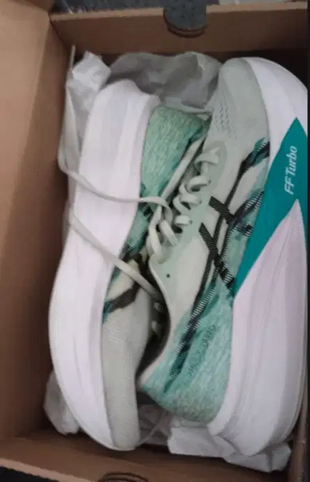 JUAL SEPATU LARI ASICS MAGIC SPEED 4