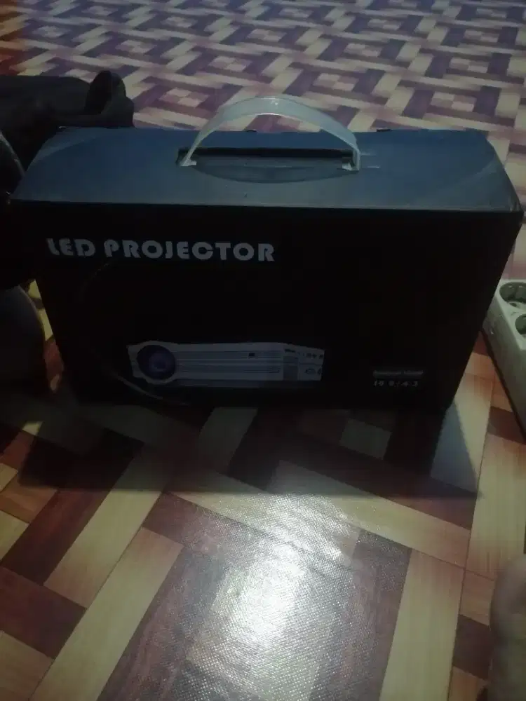 led projector FOCUS