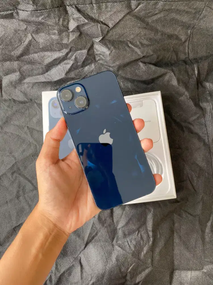 IPHONE 13 256GB BEACUKAI RESMI MINUS BEKAS CASE