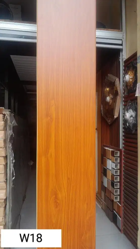 Distributor wallboard