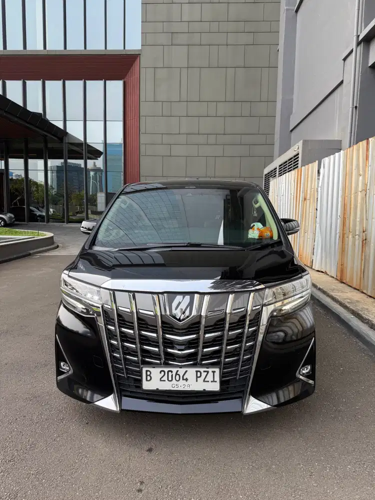Jual mobil Alphard masih bagus tahun 2023