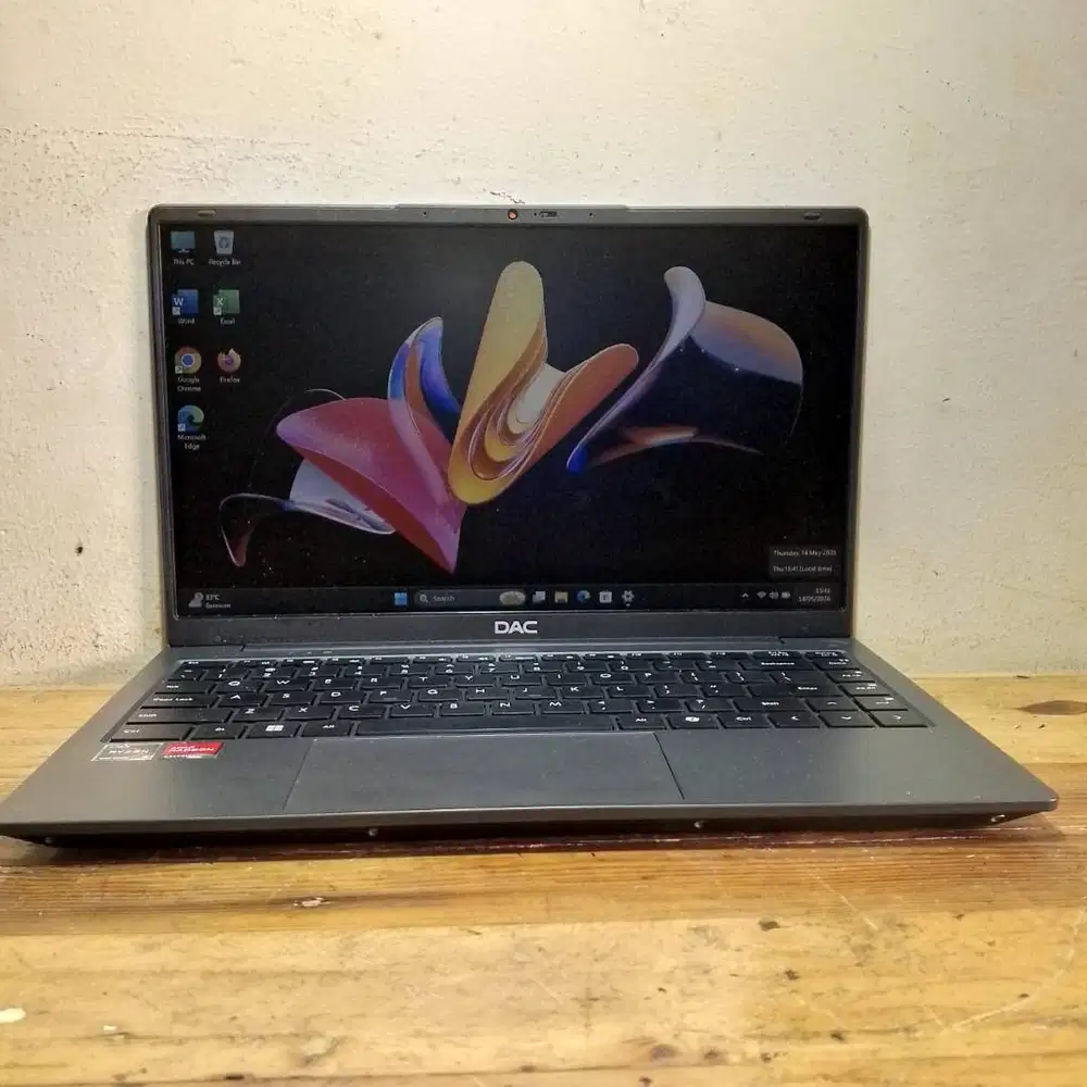 Laptop editing dan design AMD Ryzen 5 7430U Ram 16 GB SSD 512 GB FHD