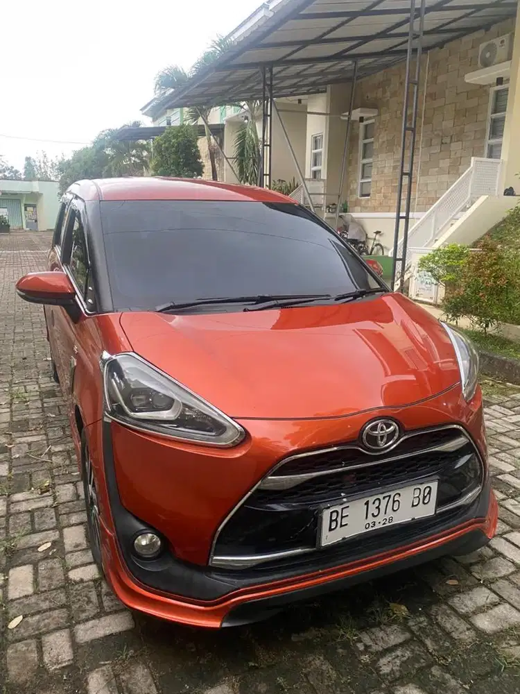 Jual cepat sienta type q 2016