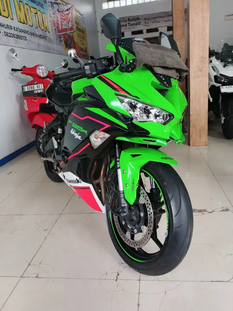 KAWASAKI NINJA ZX 25R ABS TAHUN 2021