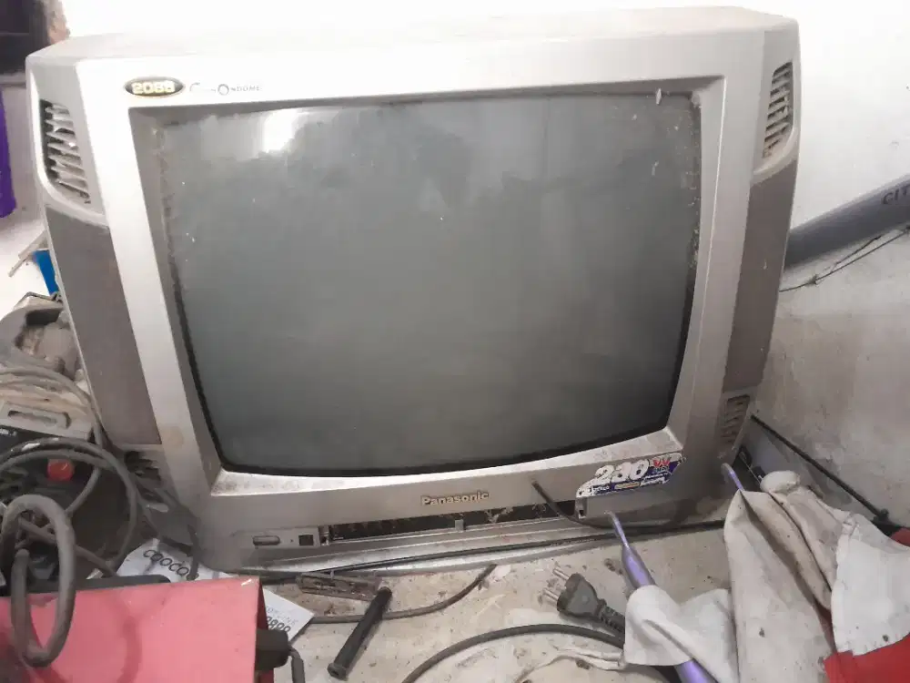 TV Tabung 24 inch merk Panasonic
