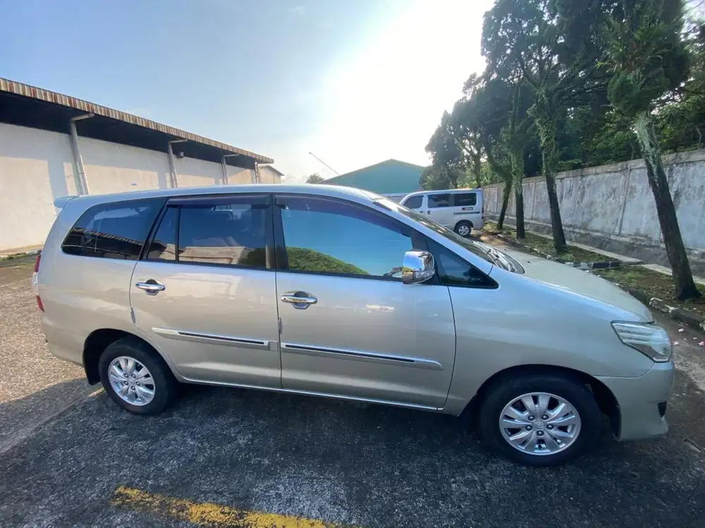 Jual innova metic diesel 2012