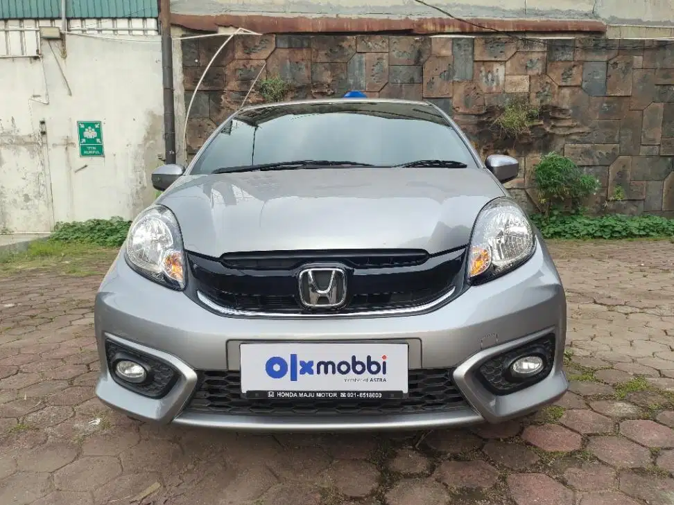 DP MURAH Honda Brio Satya 1.2 E Bensin-AT 2017 Silver CSAFD