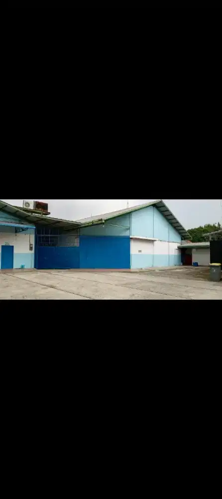 Dijual gudang luas 2242 meter surat shm