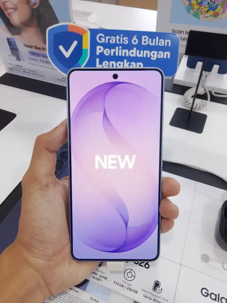 New Galaxy S26 12/256