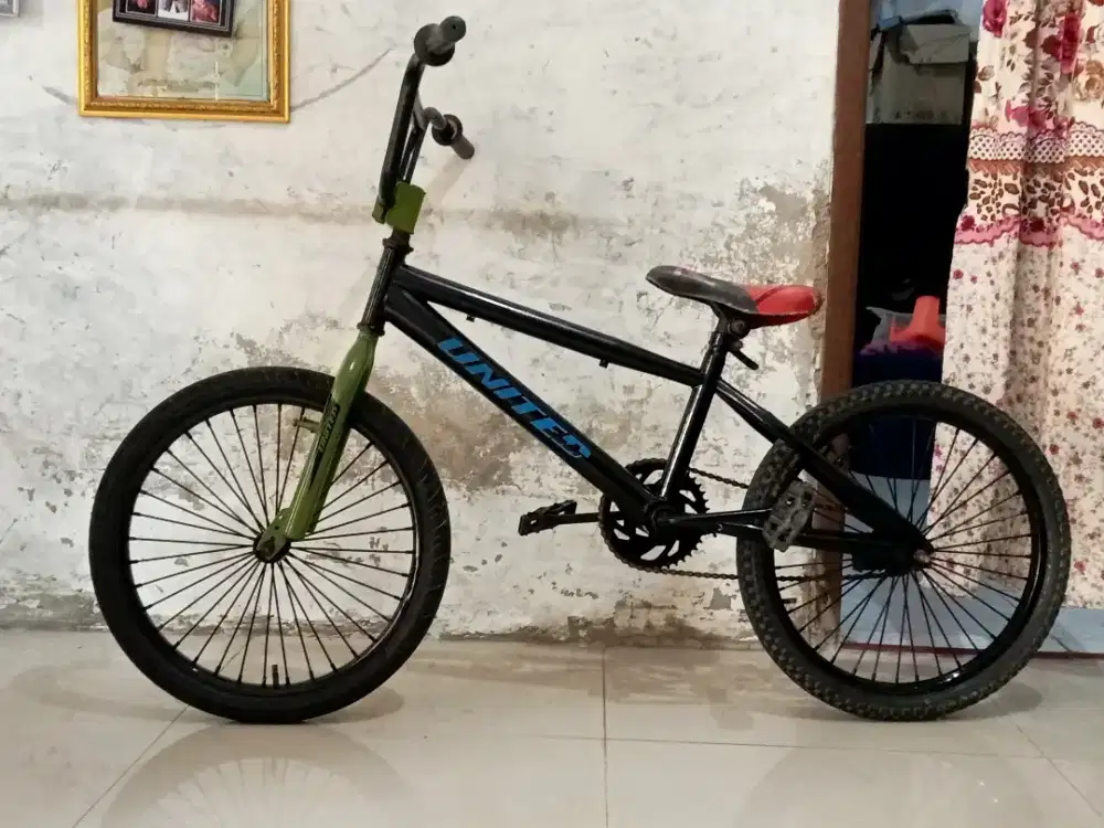 Sepeda bmx rem terpedo ukuran 20
