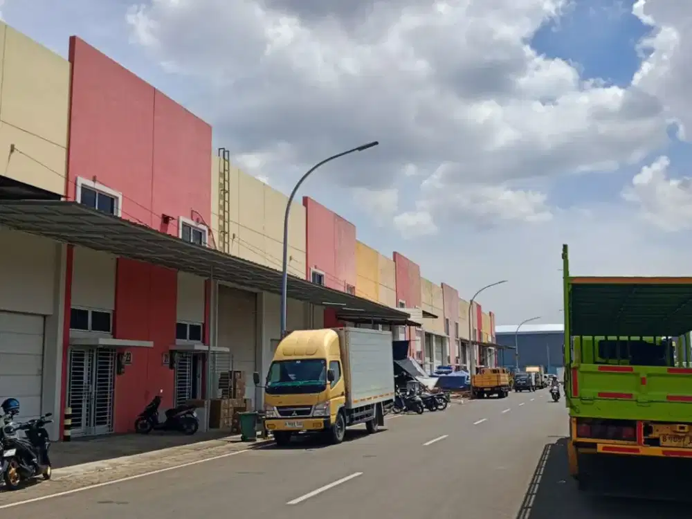 Dijual Gudang Strategis Dalam Kawasan Industri Cakung, Bizpark - HGB dan Siap Nego!