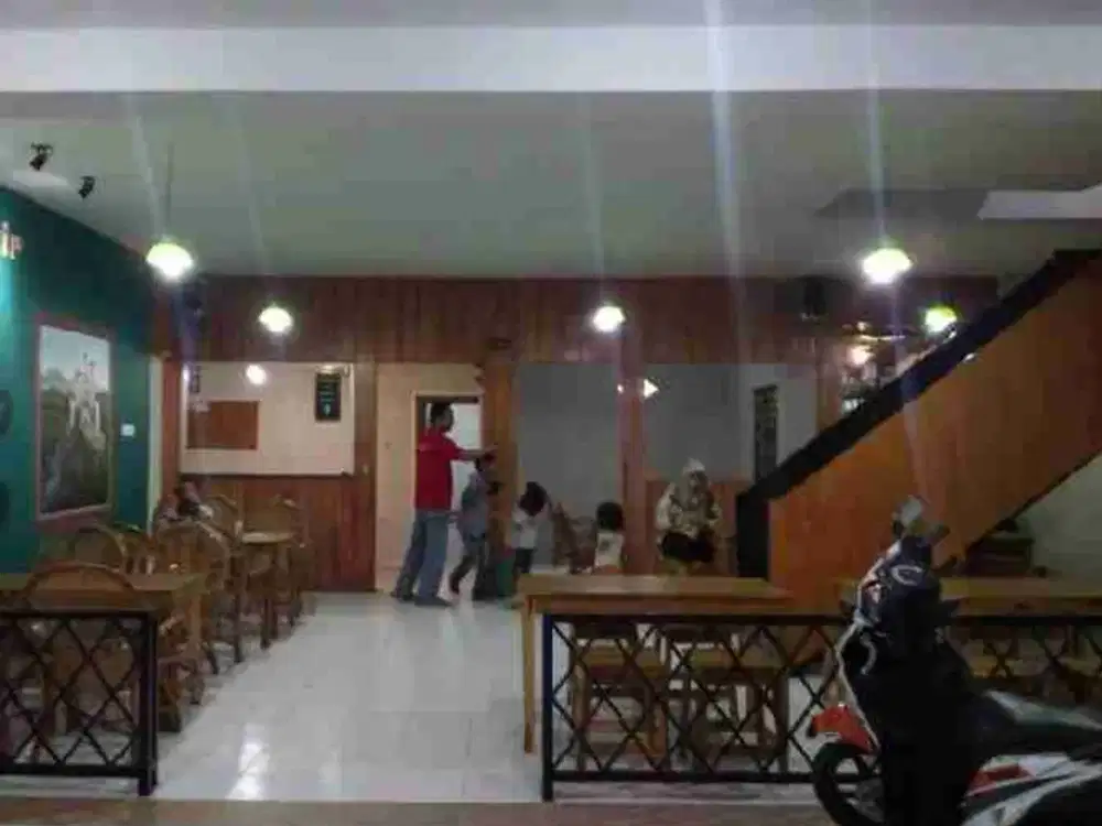 Sewa Ruko 2 lantai Batu pinggir jalan raya aspal Ramai Strategis