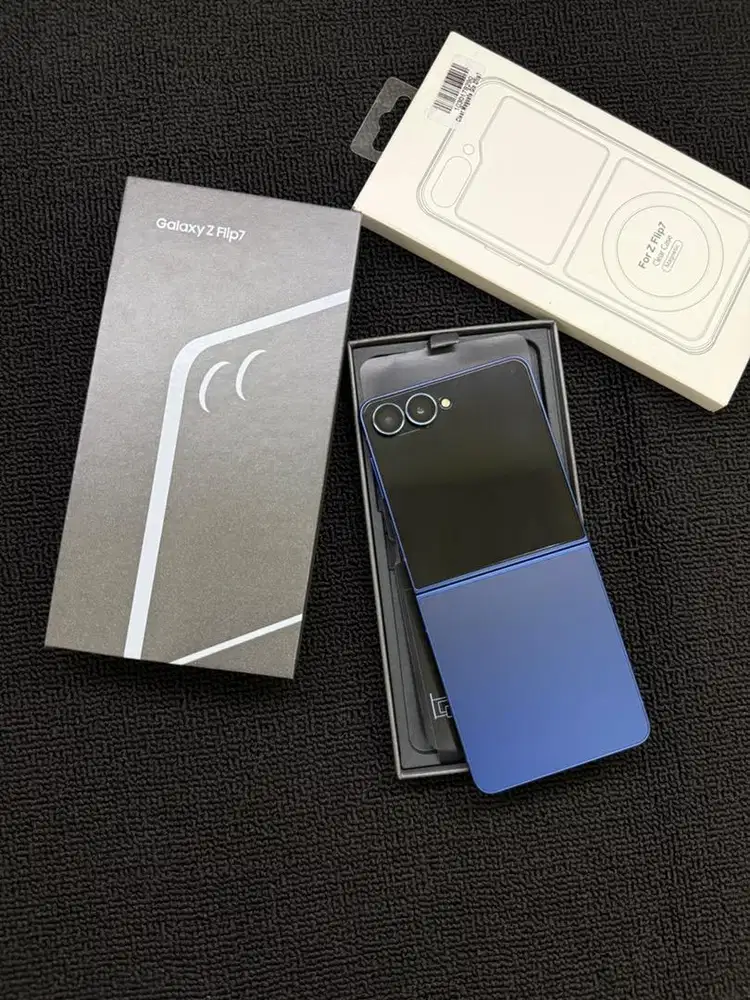 Samsung Z Flip 7 512GB Garansi panjang