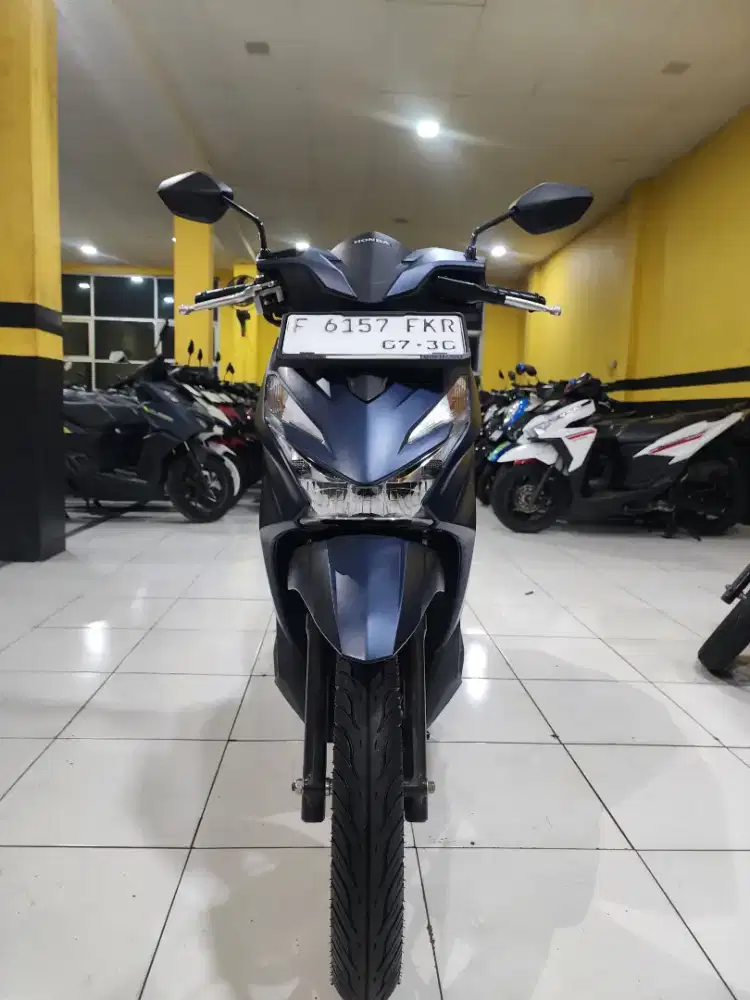 BEAT DLX SMARTKEY 2025 WARNA BIRU