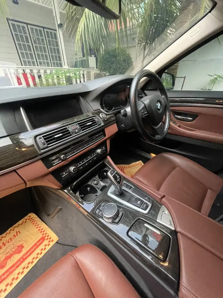 BMW 528i 2016 Bensin