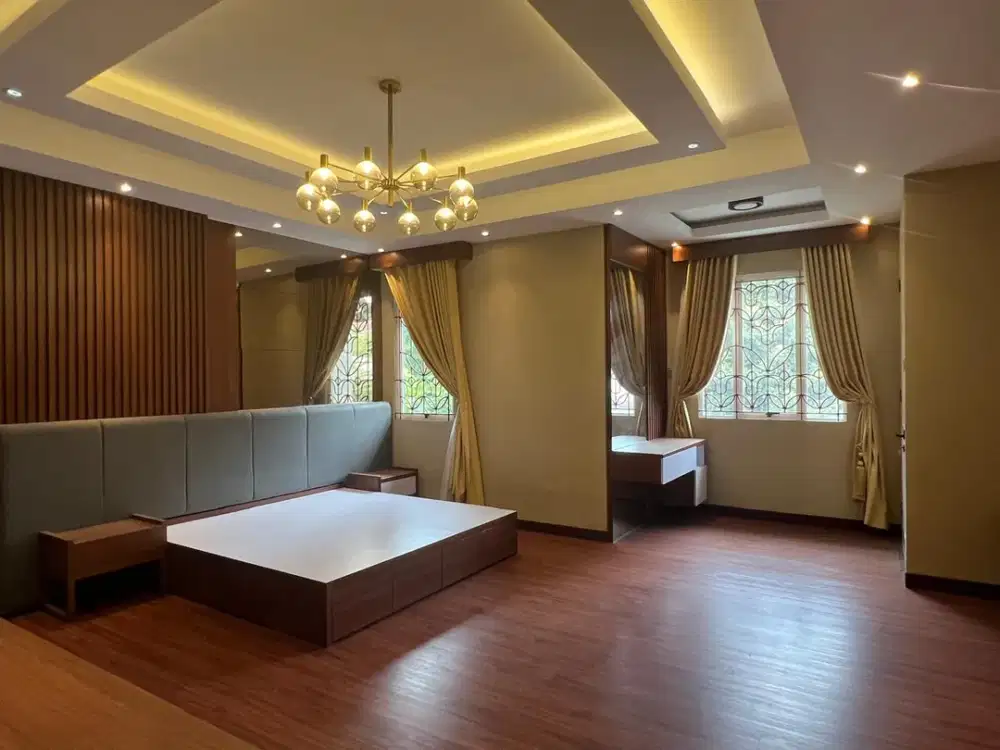 Dijual Rumah mewah  Bukit Gading Mediterania  Rumah Hoki, Hoek, ngantong