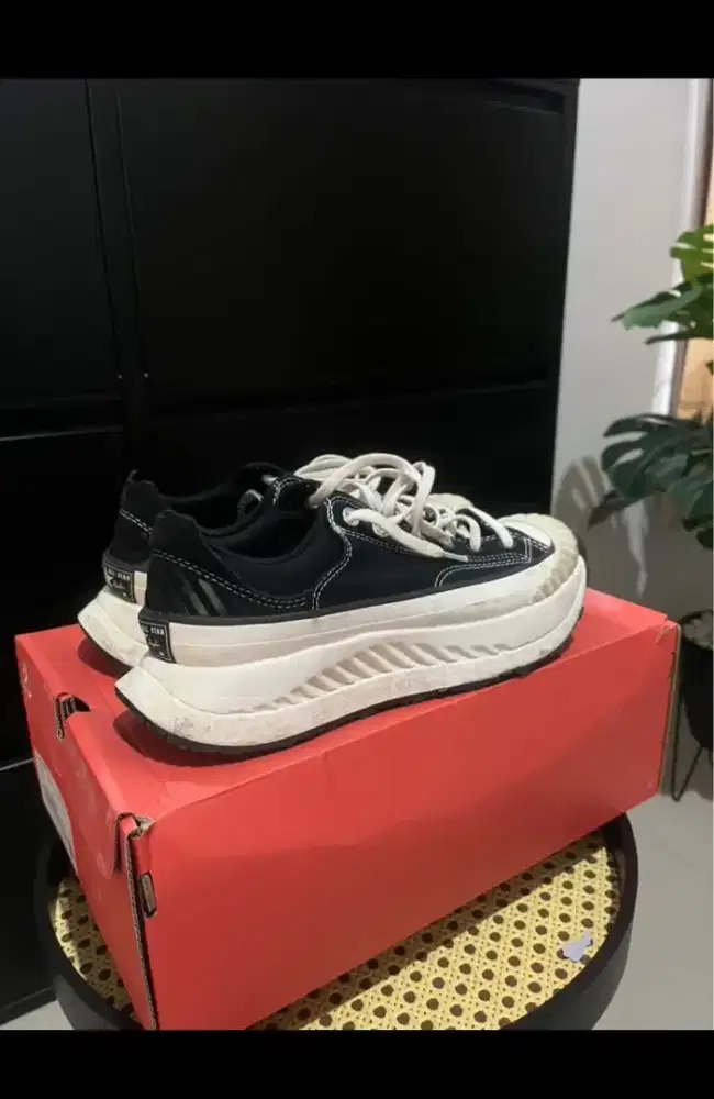 100% ori Sepatu Converse unisex