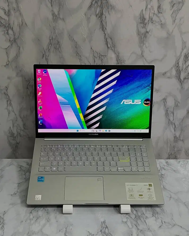 Asus Vivobook K513EA OLED i3 1115G4 RAM 8GB SSD 256GB NVMe Layar 15.6