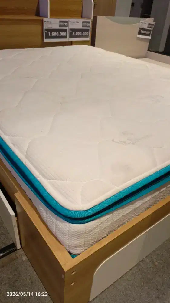 Promo Angkat Display Tempat Tidur 160x200