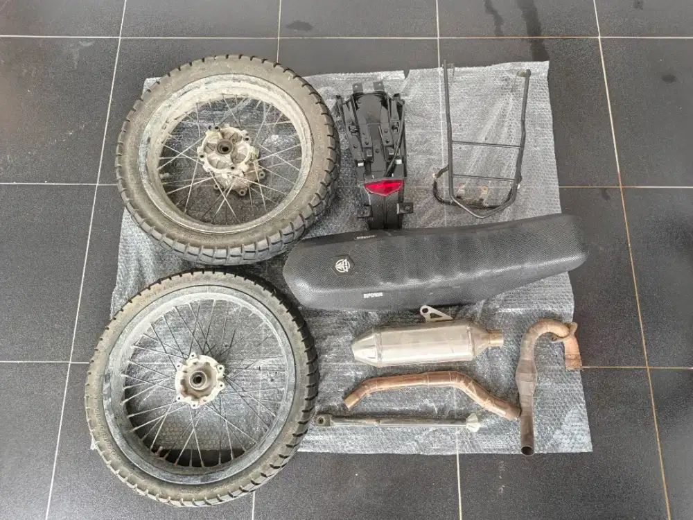 Honda CRF150L 2018 Siap Pakai Surat Lengkap