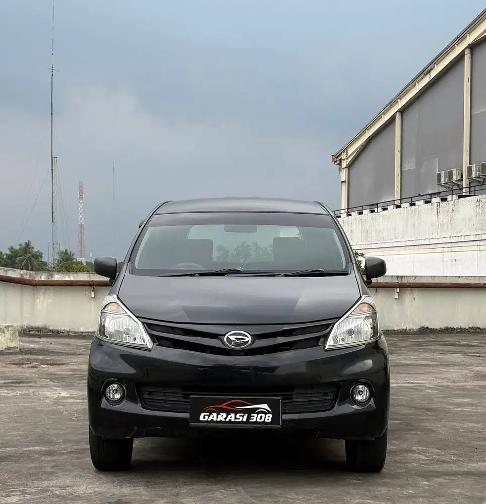 Daihatsu Xenia 1.0 M MT Manual 2014 Hitam tangan pertama