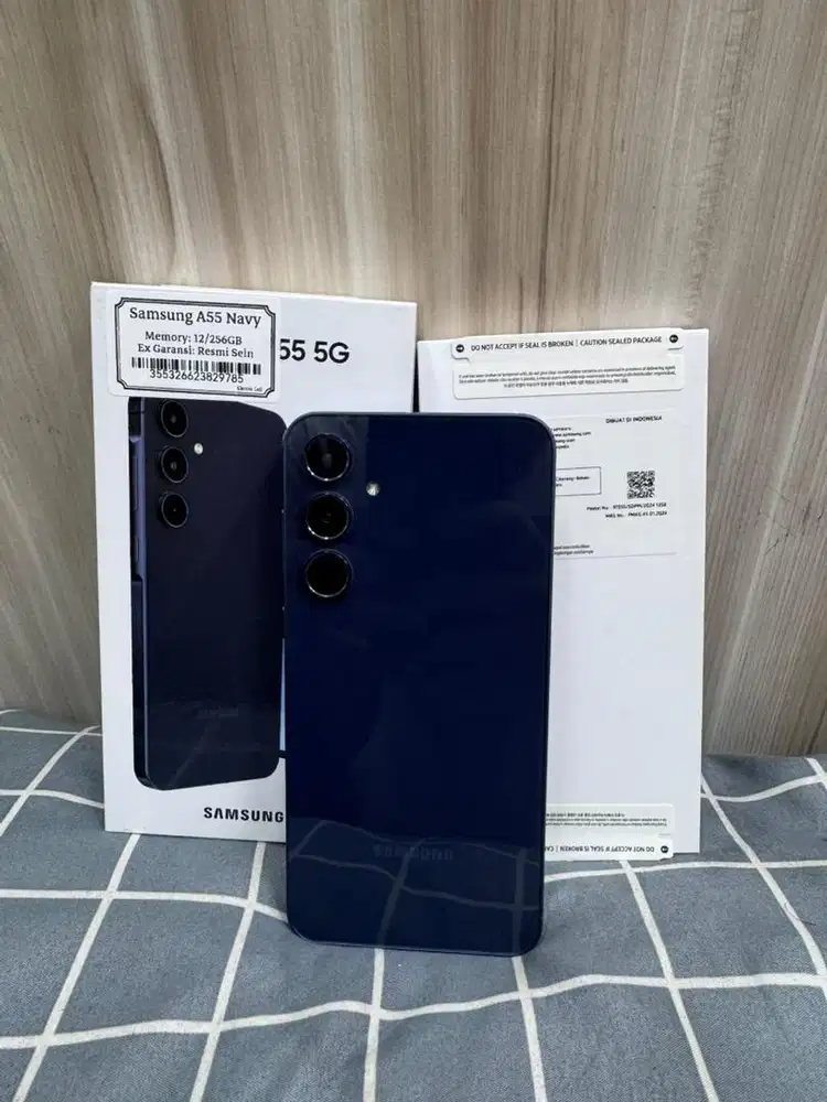 Samsung Galaxy A55 5G 12/256GB bekas resmi sein mulus banget