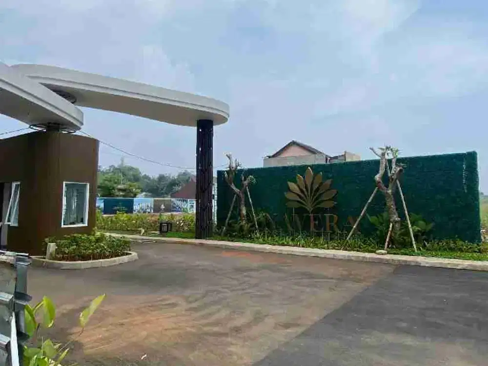 Rumah cantik samping tol Sentul