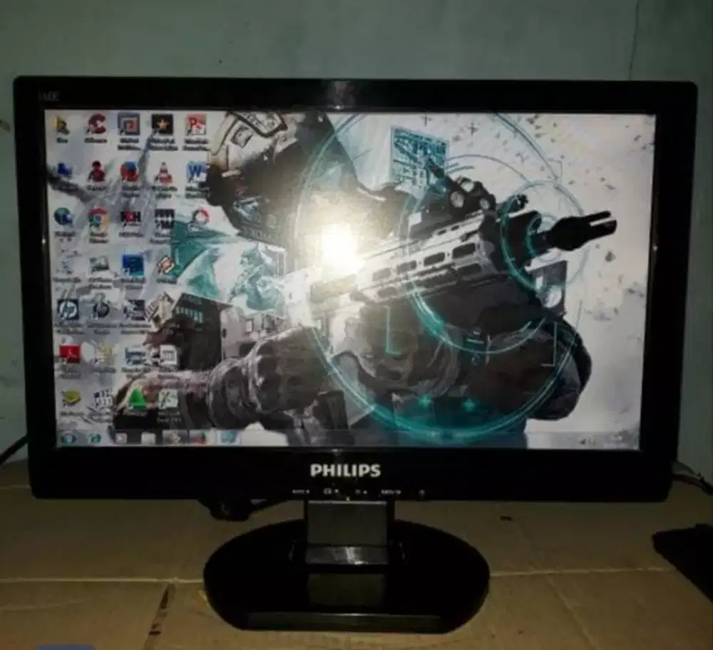 Monitor LCD philip 16inc Normal
