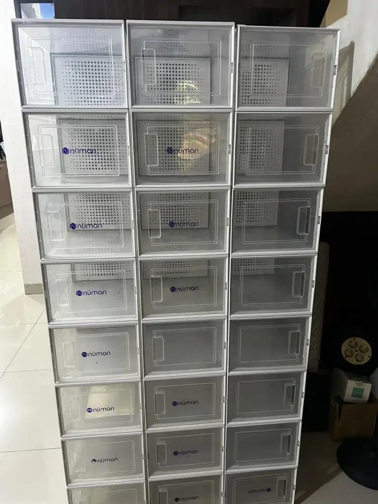 Jual box sepatu  merek numan, ikuran 35x25x15