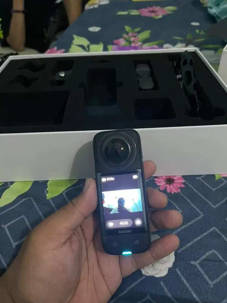 kamera insta x360 x3