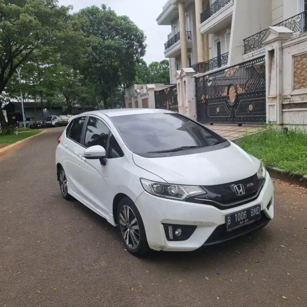 DIJUAL Bekas - Honda Jazz RS 2015 Automatic